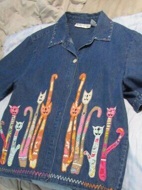 DRESSBARN DENIM CATS SHIRT Embroidered Button Front Women Size Large Super Cute!